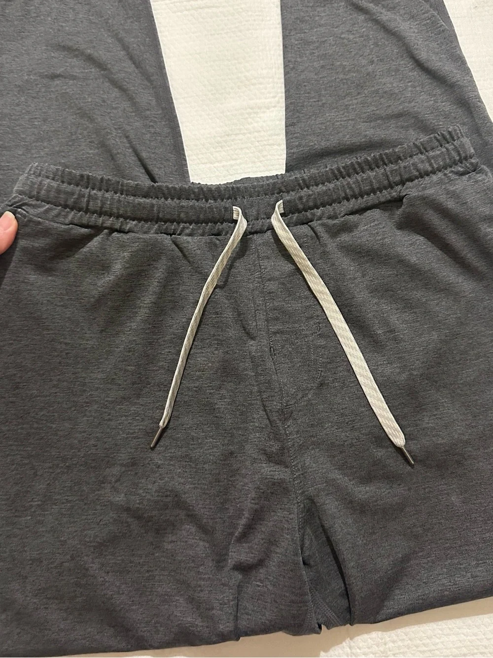 Vuori Men’s Sunday Performance Jogger in Charcoal Medium